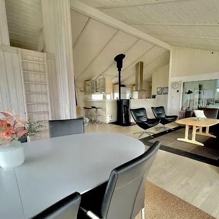 Hébergement de vacances Alfhild - 297m From The Sea By Interhome *